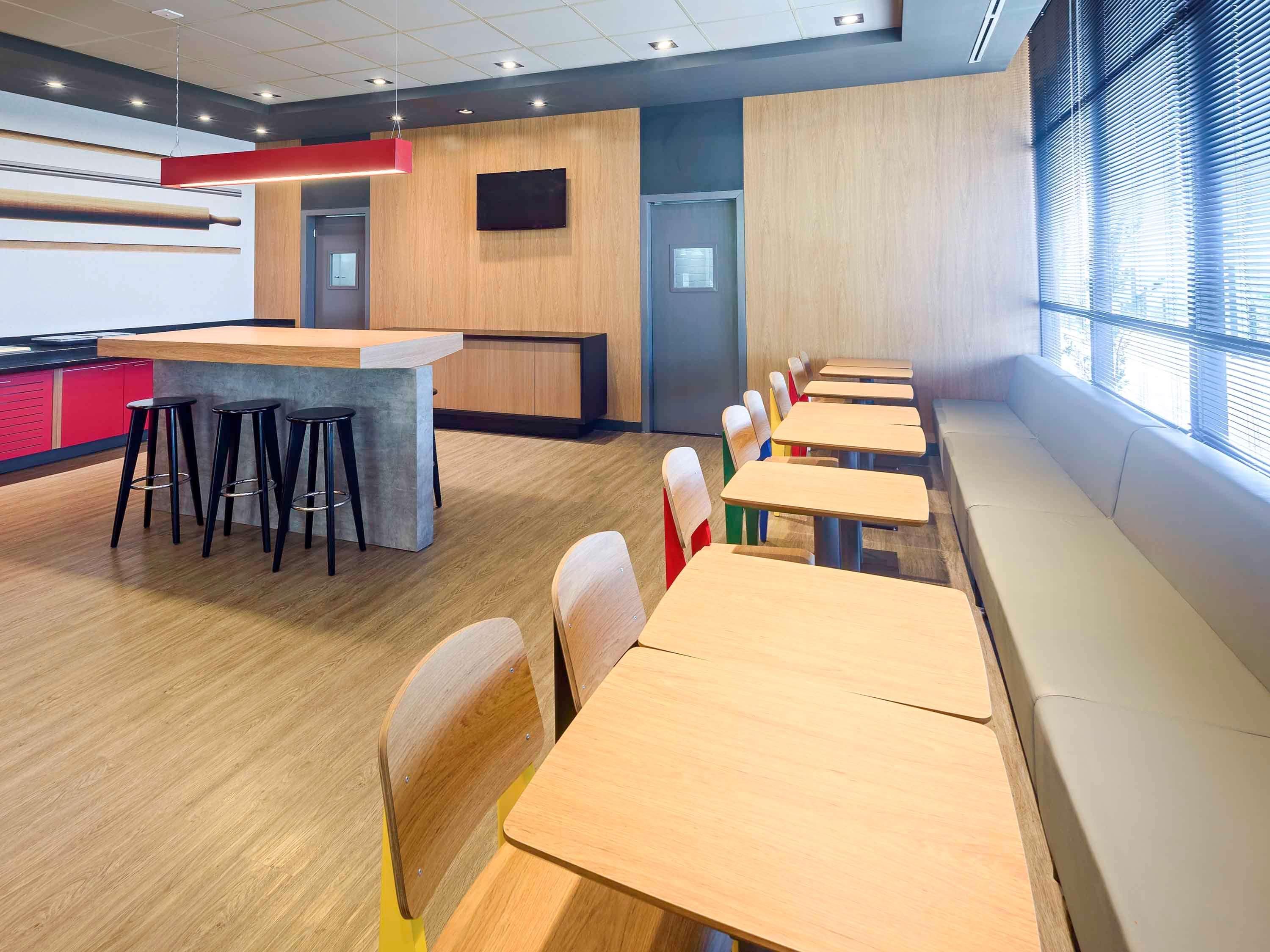 Ibis Guaiba Hotel Luaran gambar