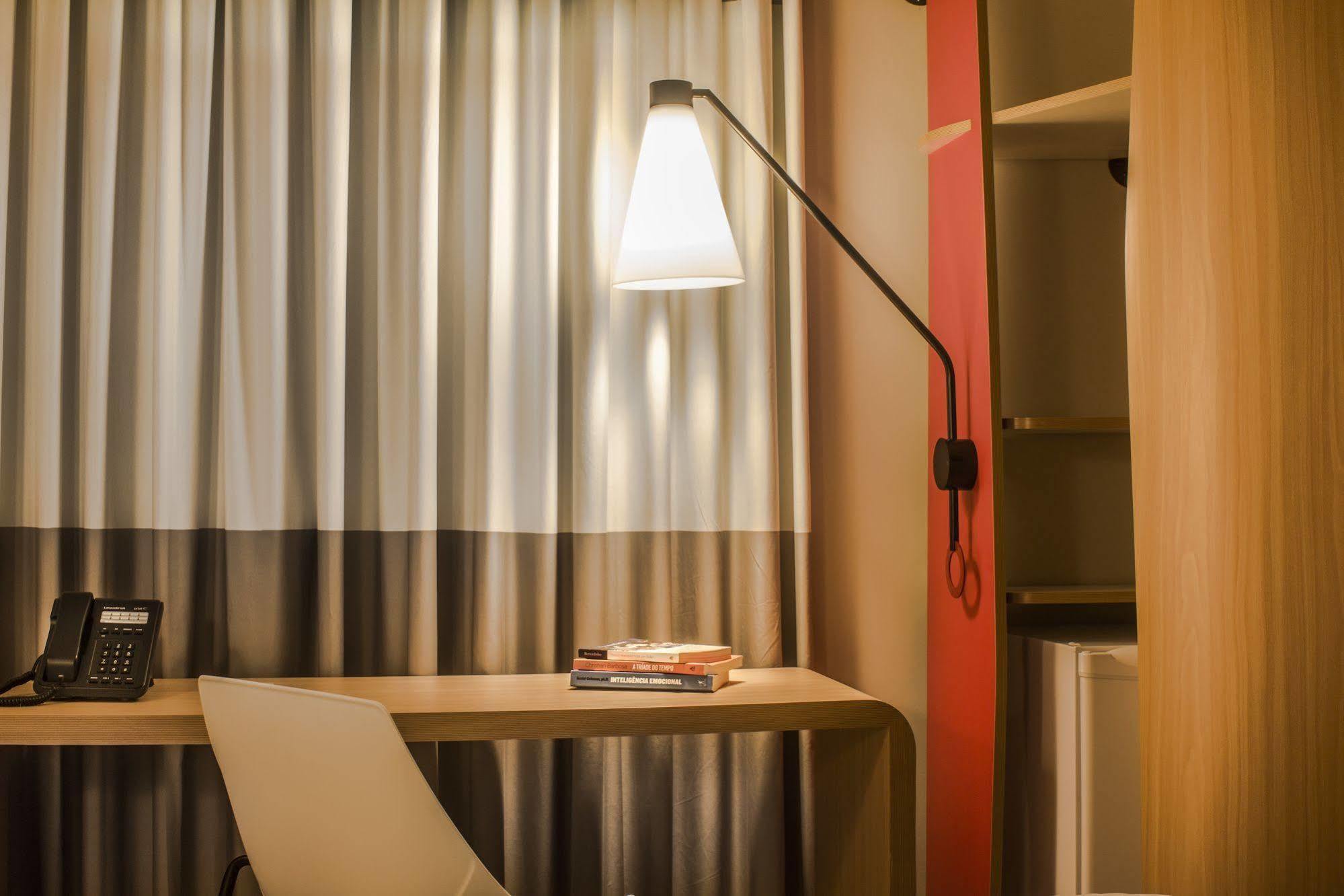 Ibis Guaiba Hotel Luaran gambar