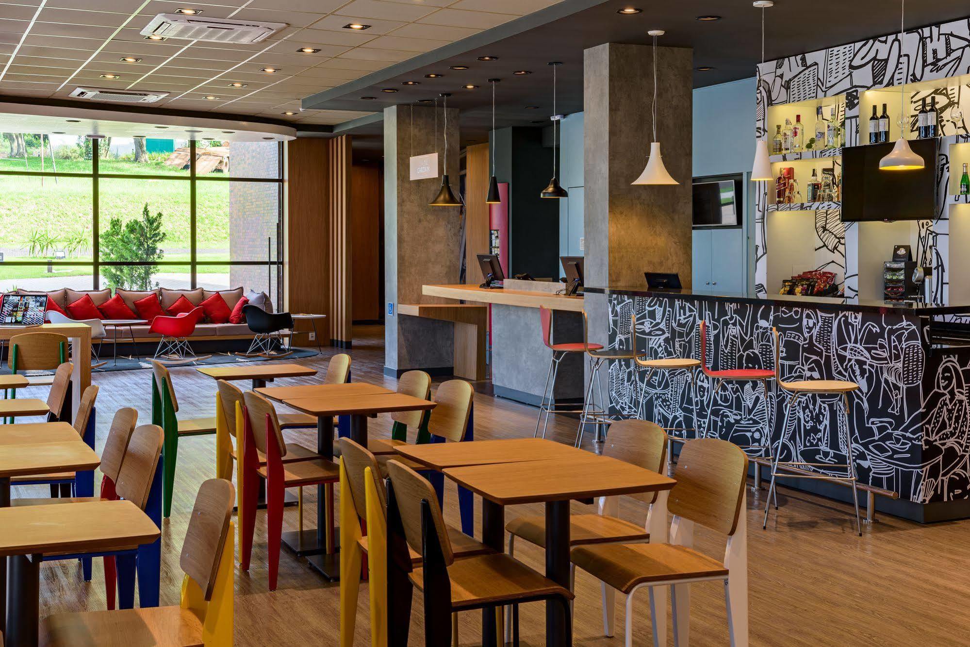 Ibis Guaiba Hotel Luaran gambar
