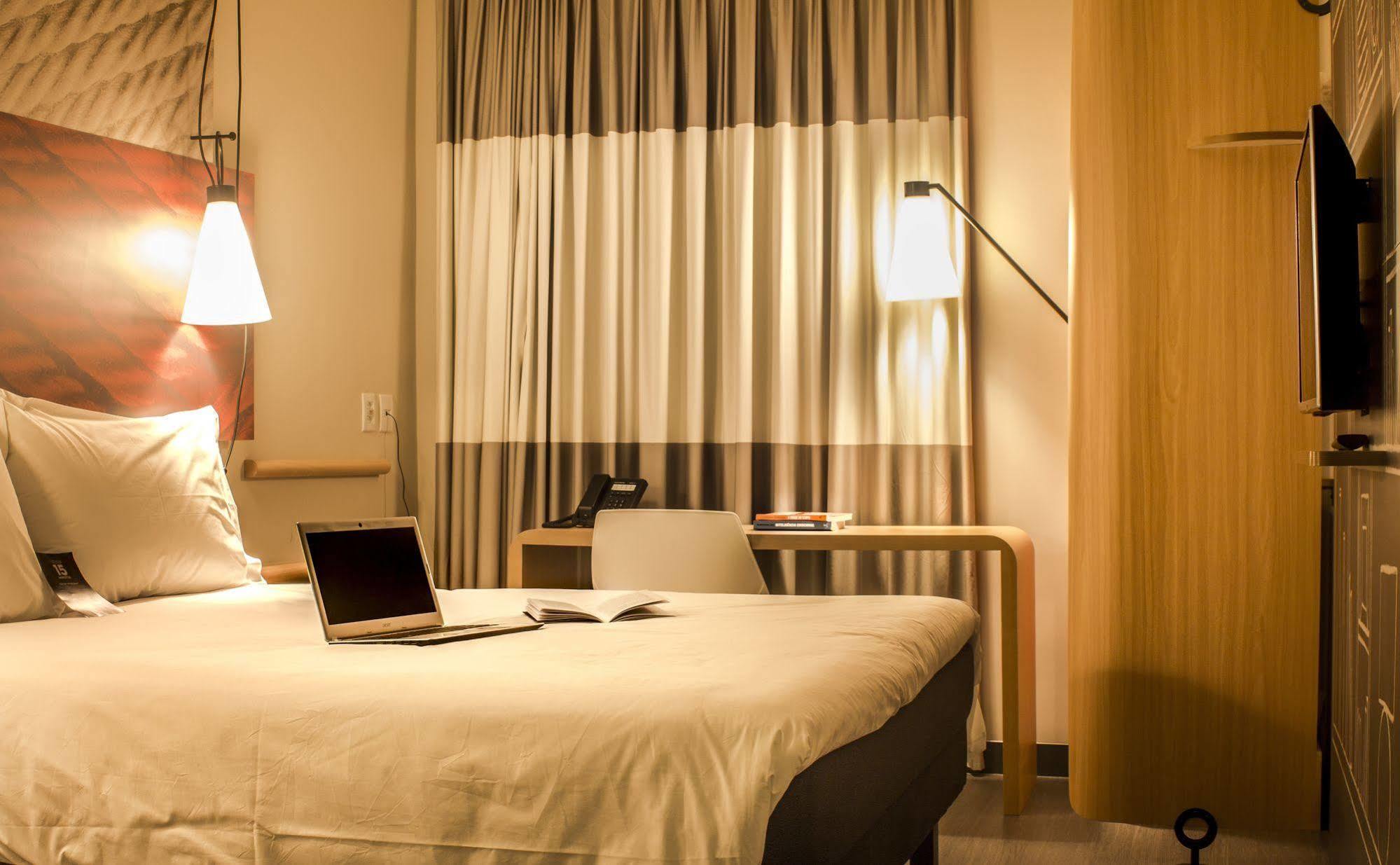 Ibis Guaiba Hotel Luaran gambar